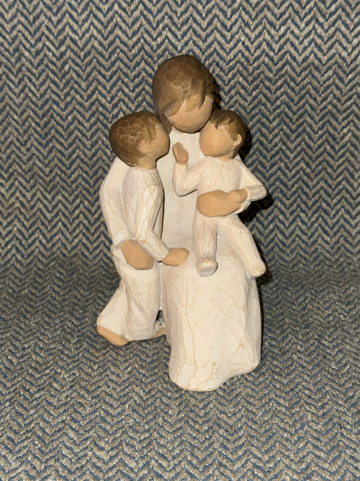 Willow Tree Quietly Hand-Painted Sculpted Figure 2002 Susan Lordi Mom Children
