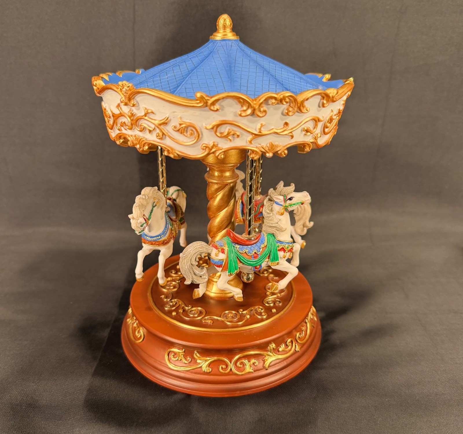 VTG San Francisco Company 3-Horse Carousel Rotating Musical (Waltz) Box – Tested