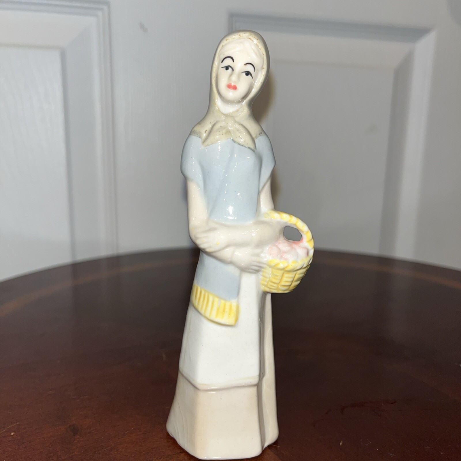 Set of 2 Maiden Peasant Women Porcelain Figurines w/ Water Jars Jug 5 x 1.25 in