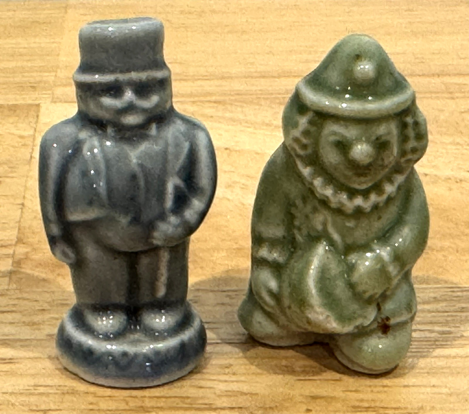 VINTAGE WADE WHIMSIES LOT OF 16 CIRCUS FIGURINES