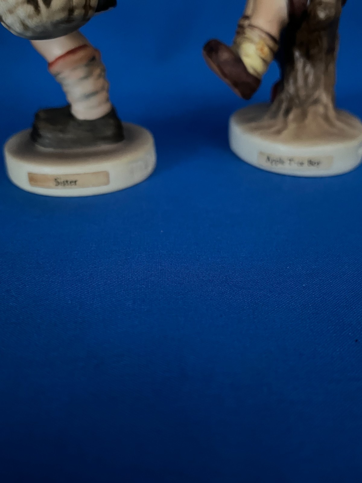 Hummels (4) – Merry Wanderer, School Boy, Apple Tree Boy, Sister – Figurines