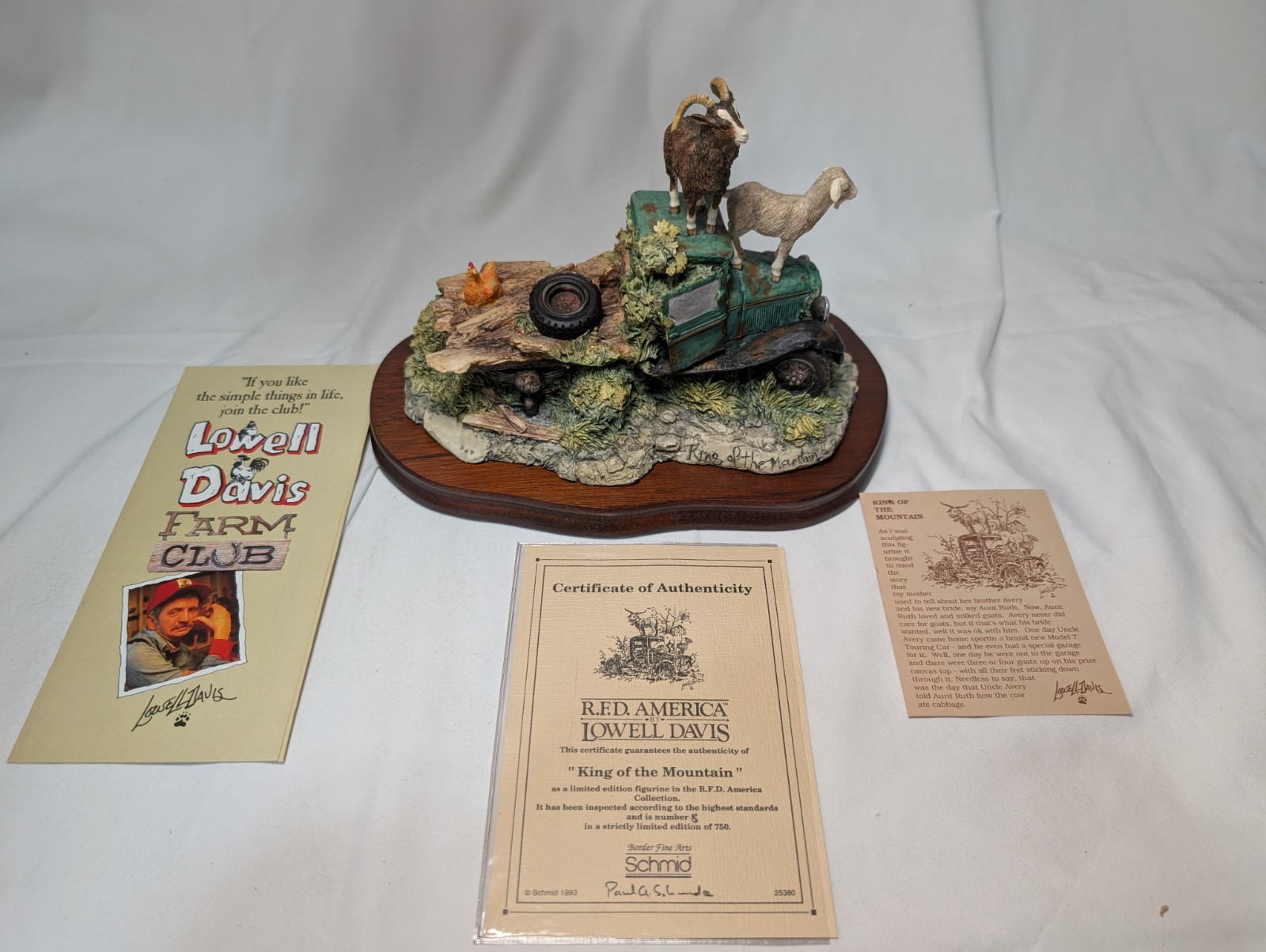 Lowell Davis “King of the Mountain” Figurine w/ COA Schmid RFD America Farm Club