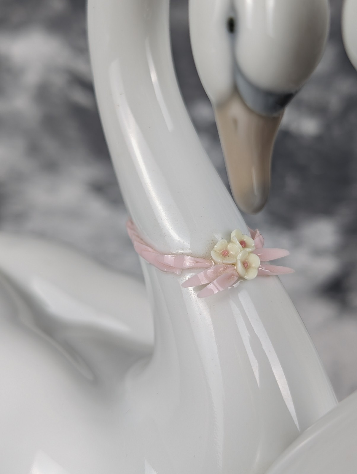 LLADRO Spain “Endless Love” Swans Figurine #6585 Bridal Wedding Anniversary 2005