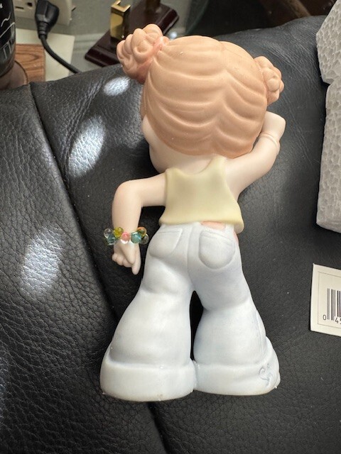 2004 Precious Moments Hippie Disco Dance To Your Own Beat Girl Figurine 117799