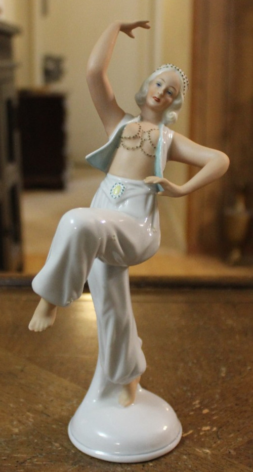Vintage Schaubach Kunst Germany Porcelain Harem Belly Dancer Figurine 9.2″ tall