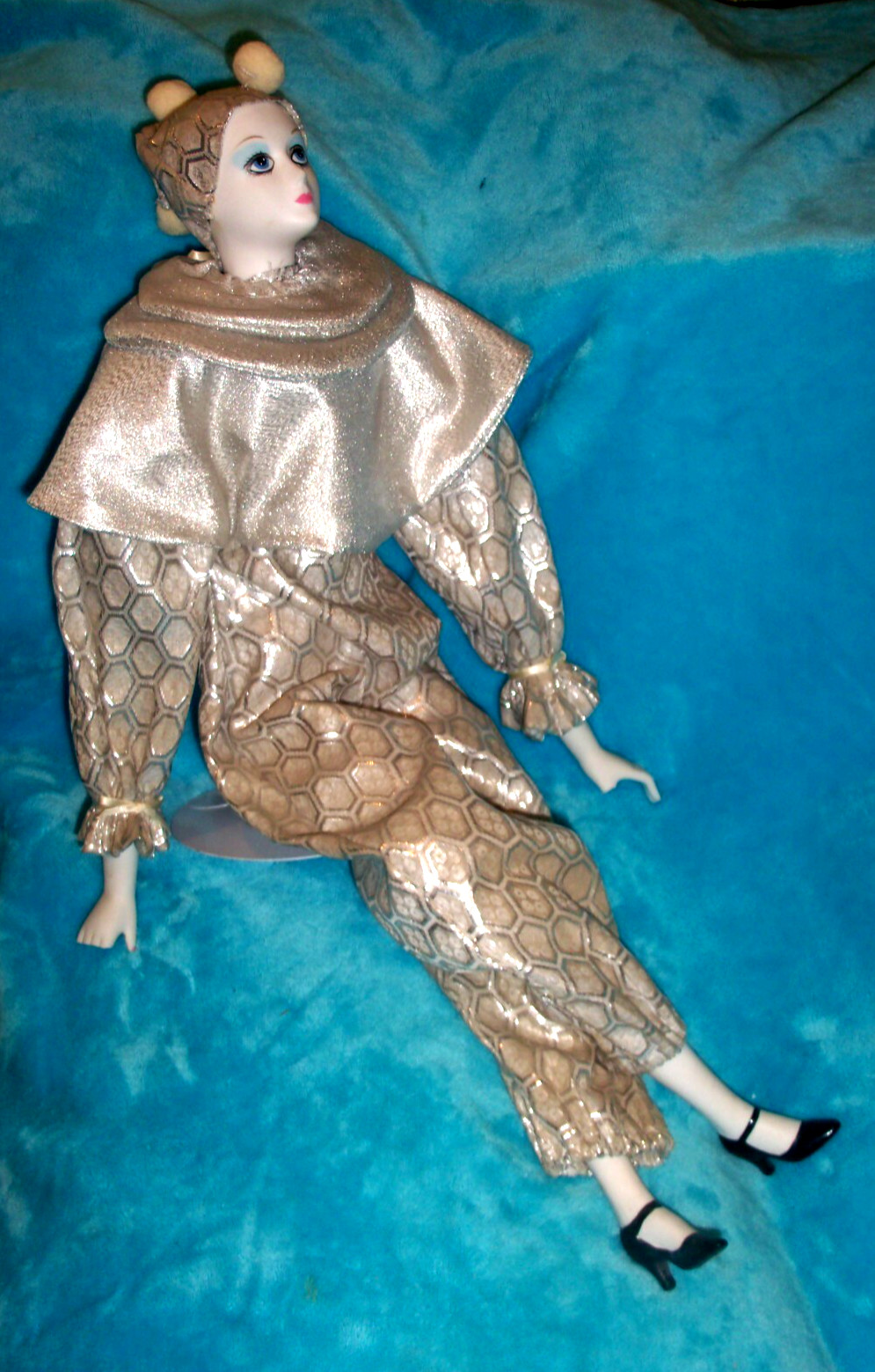 Vintage 21″ VICTORIA IMPEX Harlequin Pierrot Doll W/ Flaw-Ceramic Head, Hands