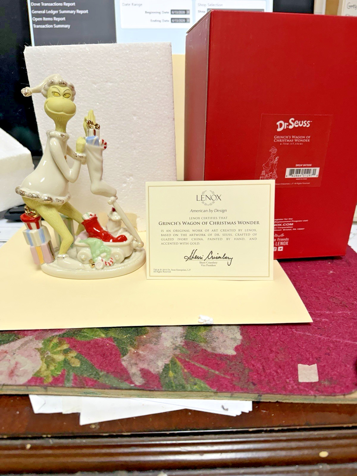 Lenox Dr Seuss Grinch’s Wagon of Christmas Wonder Figurine NIB COA