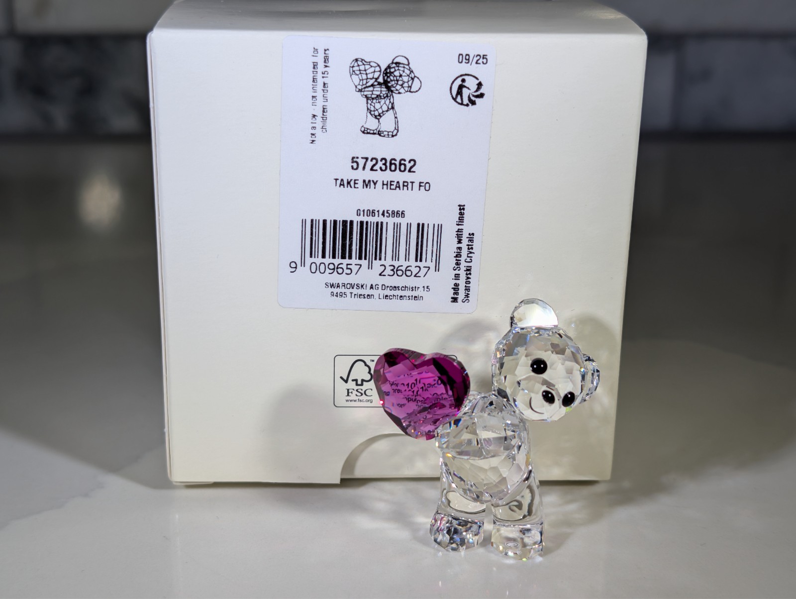 Swarovski Crystal Figurine Kris Bears TAKE MY HEART #5723662