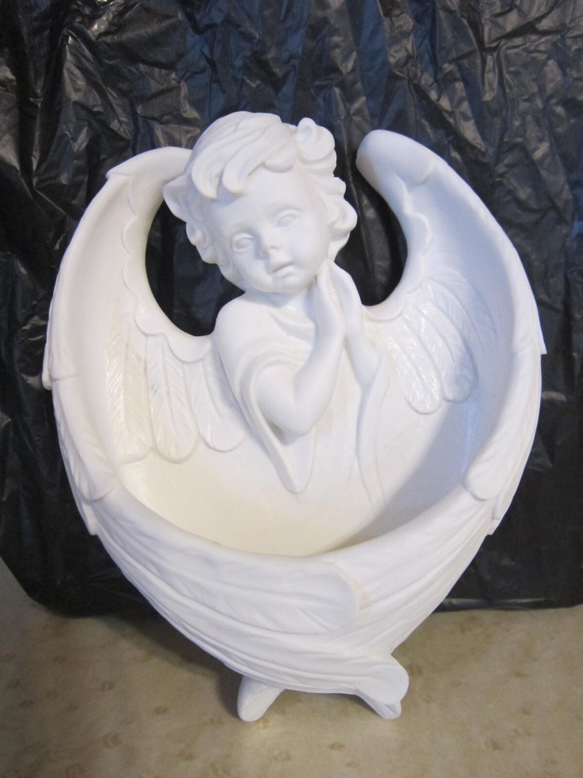 White Praying Child Angel Wall Hanger Chalkware Model MA-401