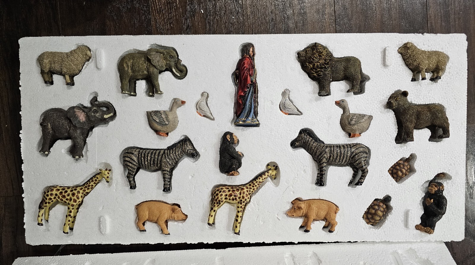 Large Noahs Ark Set Wooden Ark 20 Resin Animals 23″ X 8″ X 16″ New Open Box