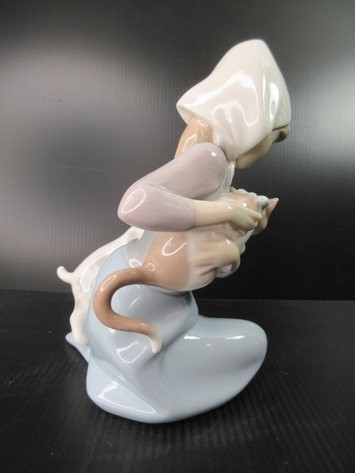 LLADRO “Little Friskies” Girl Holding Kitten Away From Dalmatian Puppy EUC