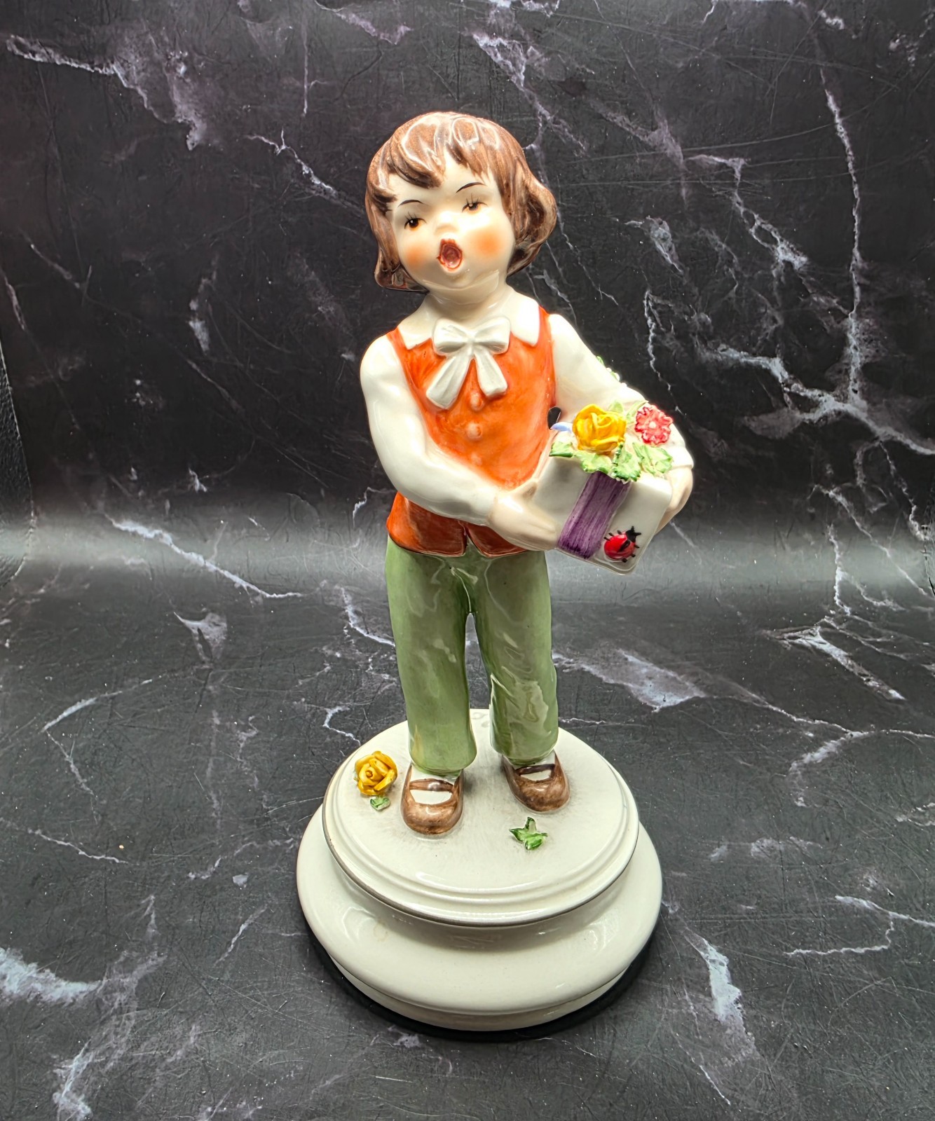 Vtg 1975 Limited Edition Goebel Blumenkinder #262 “Happy Minstrel” by Lore TMK-5