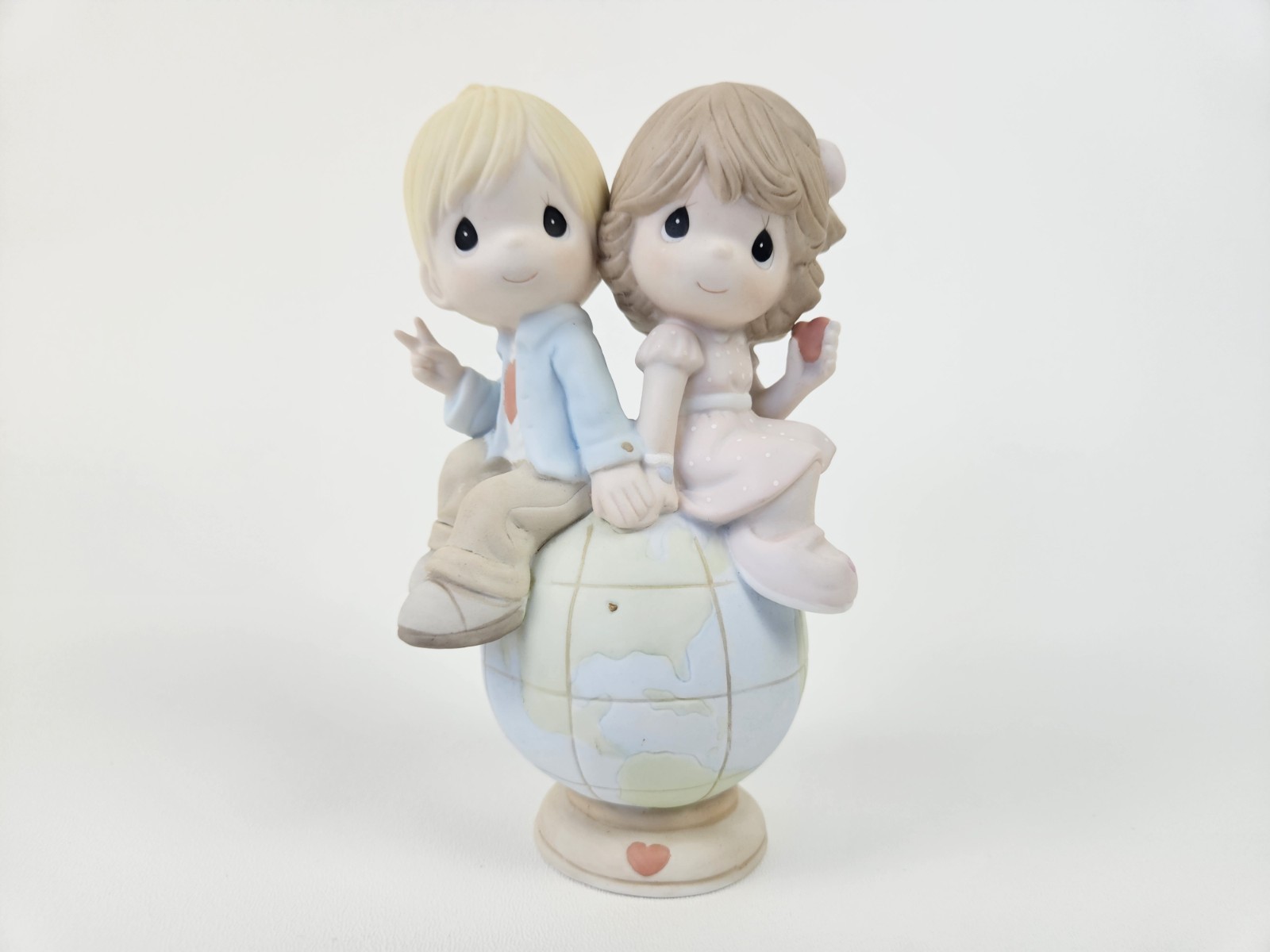 Precious Moments CC119001 Peace Love Unity 30th Anniversary 2010 2011 Vtg Globe