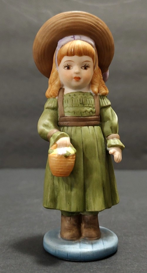 Vtg Pair of Porcelain Boy Girl Figurines Giordano Italy and Occupied Japan 4.50″