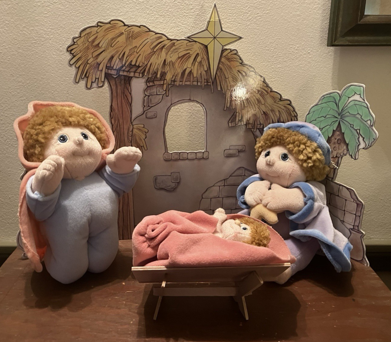 DREAMSICLES “ANGEL HUGS” PLUSH NATIVITY SET (Plush Dolls Figures) w Original Box