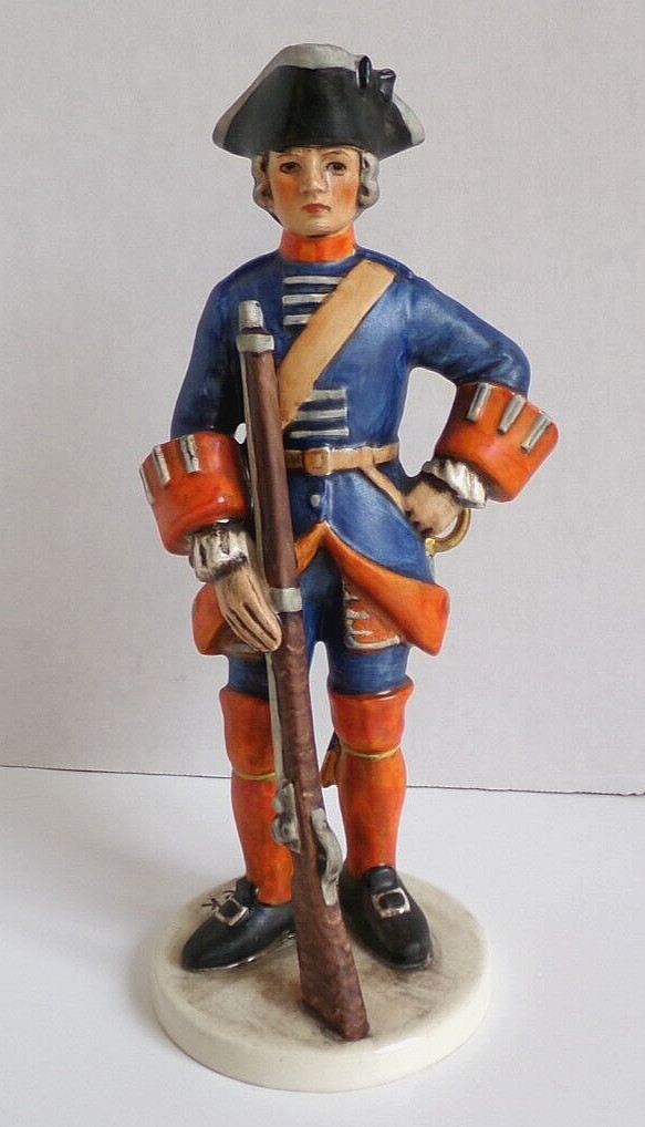 Goebel French Guard Figurine #1757 E&R Golden Crown Signed Skrobek 1968 7.25″