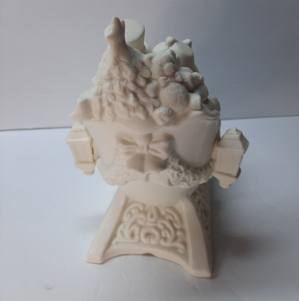 Christmas Holiday Sleigh Classic Bisque Light Up Table Top Decor Dickens Style