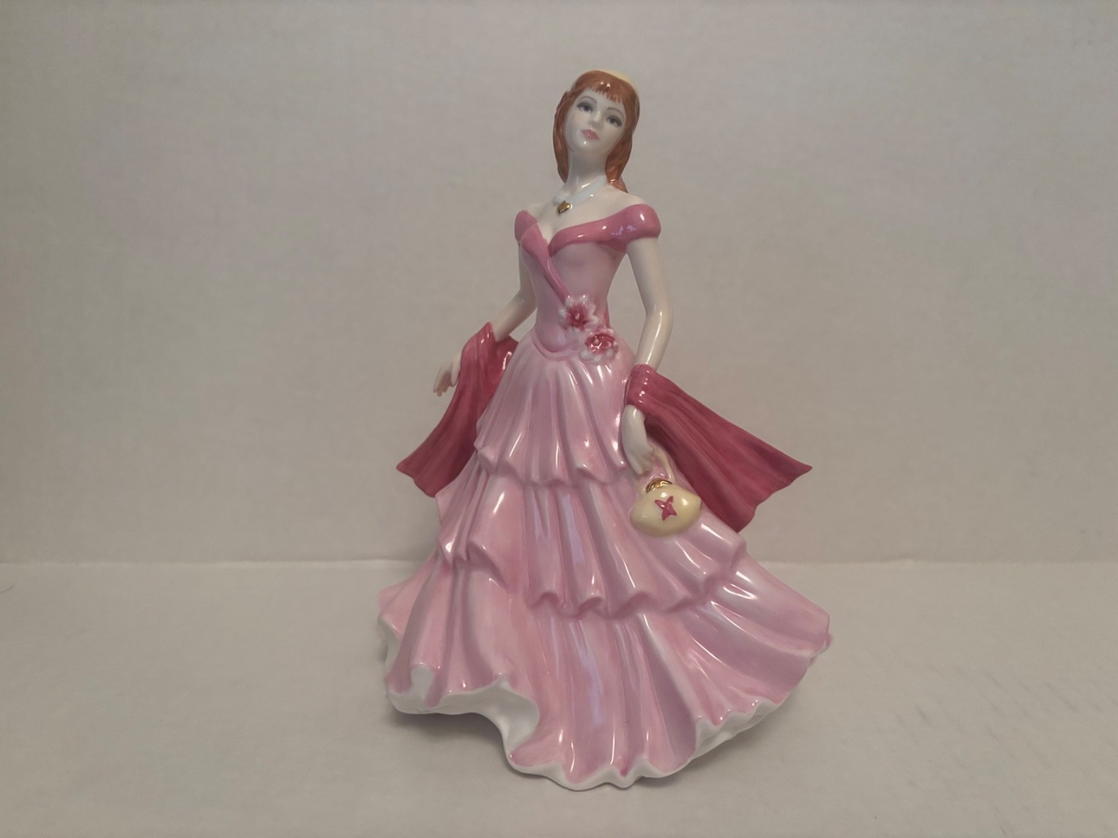 COALPORT Figurine Sentiments Birthday Wishes 2005