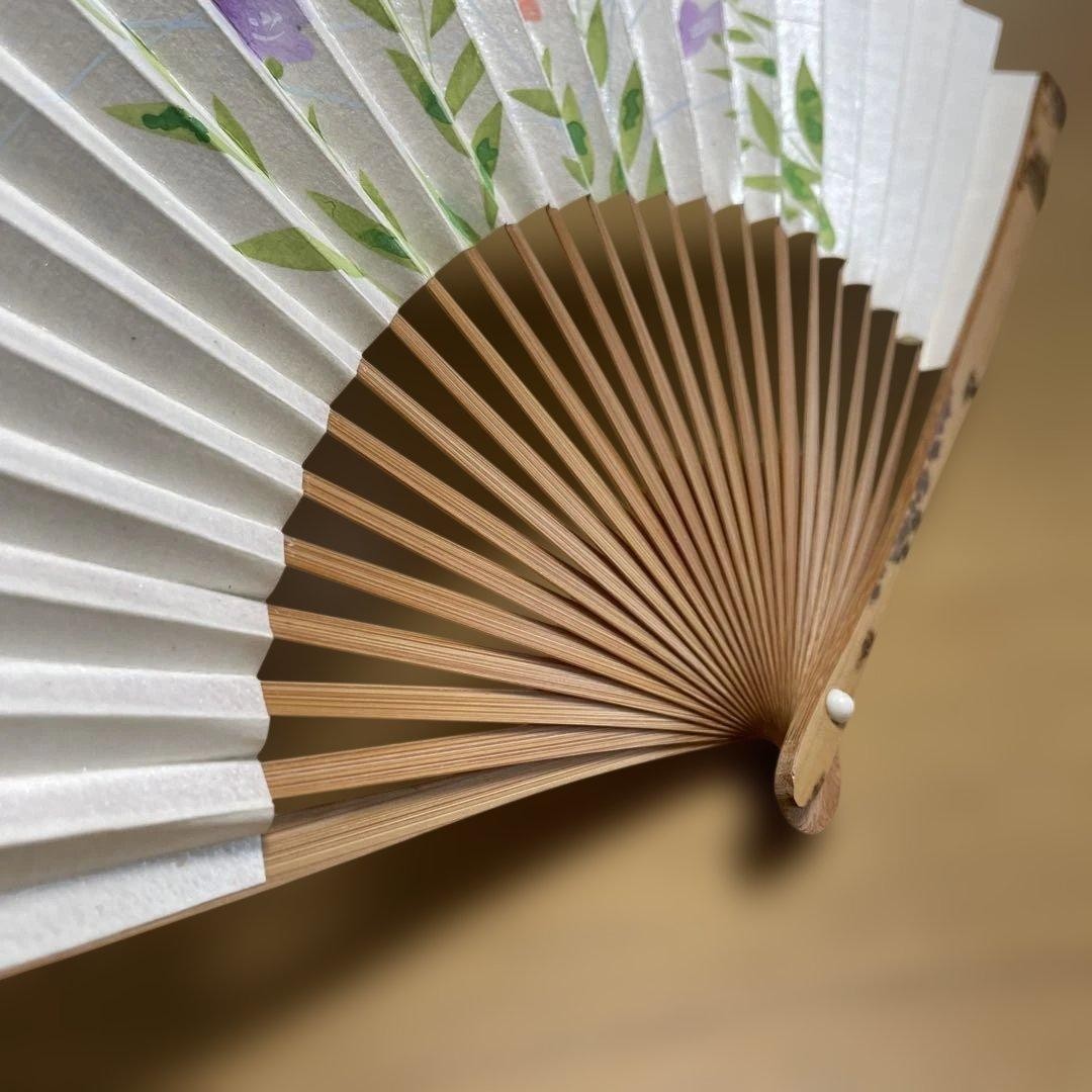 Kimonogirl Fan Fan Holder with Sakura & Rabbit Pattern 19.5cm Bamboo Fan