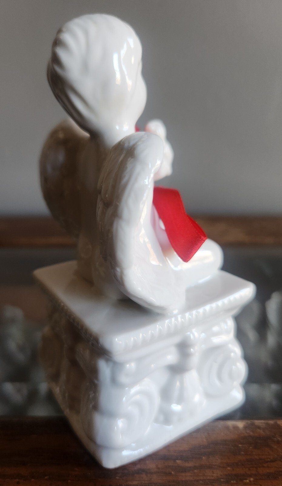 White Ceramic Cherub Angel Boy Figure Sitting On A Colum • 5″ Tall