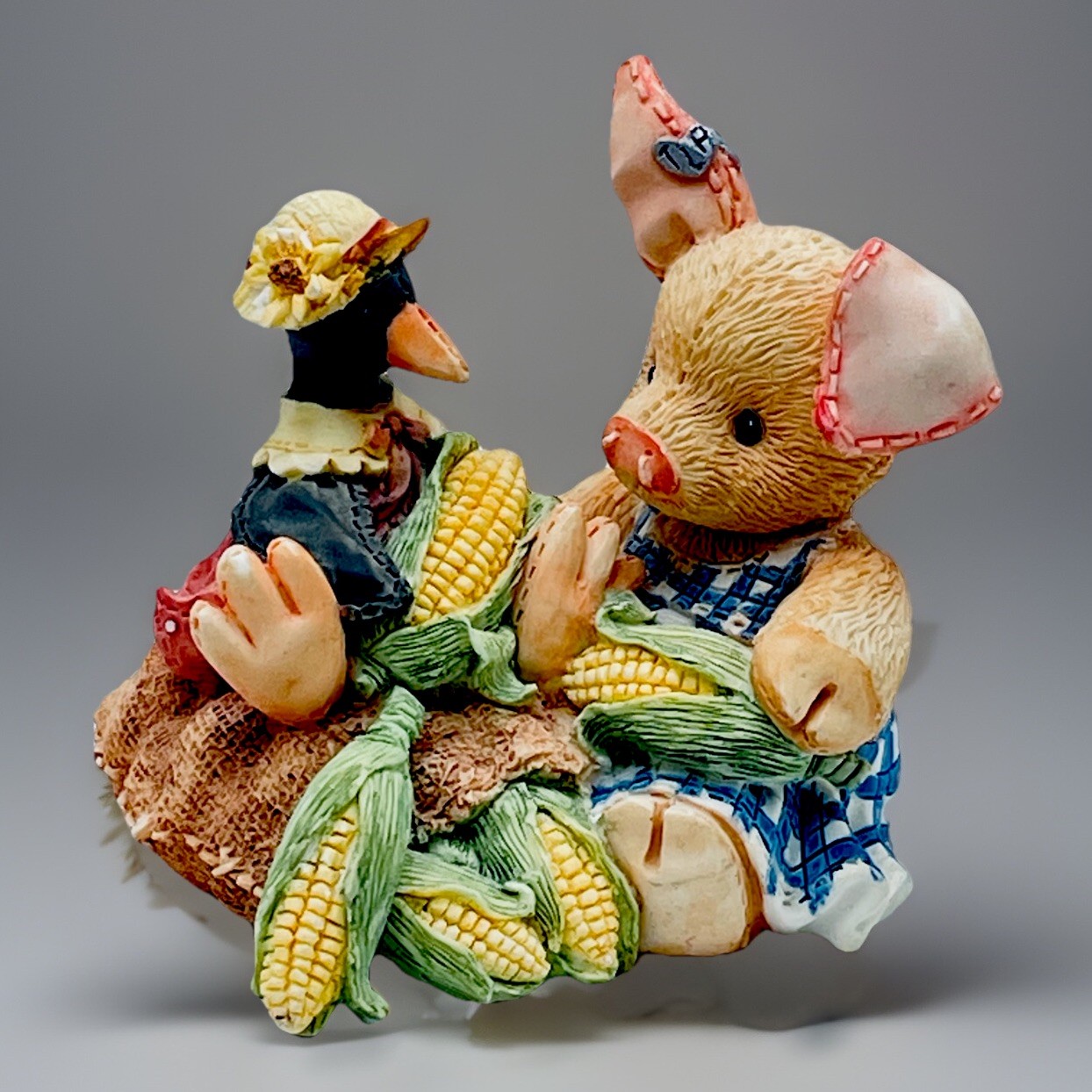 1994 ENESCO THIS LITTLE PIGGY “NOTHIN CORNY ‘BOUT YOU AND ME” PIG WITH CROW