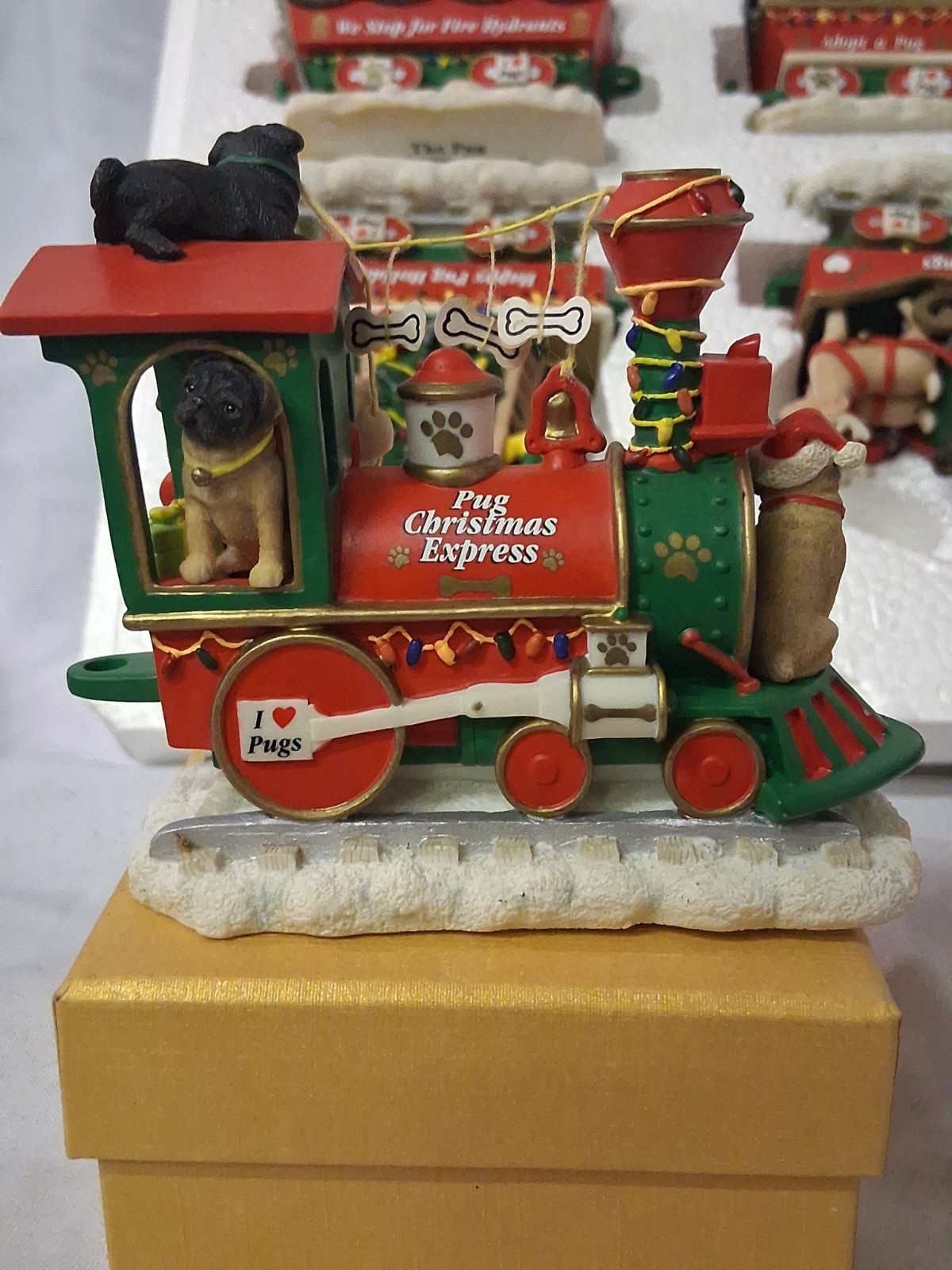 Danbury Mint The Pug Christmas Express Train 6 PCS SET Pugs Dogs Santa in Box 🐶