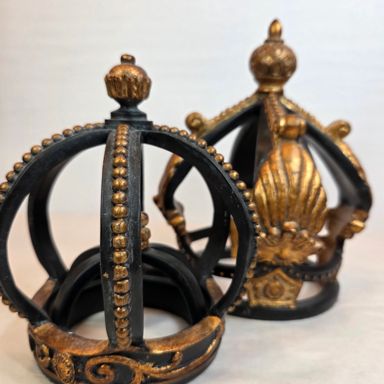 Sterling Industries Set of 2 King Queen Crown Statues Table Decor Black Gold