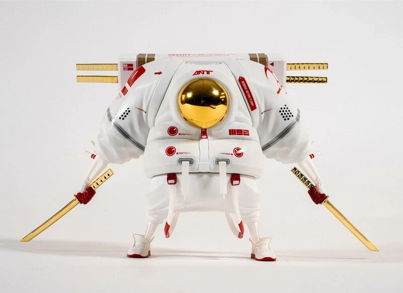 6″ Resin Figure Master 9 Eyes: Gravity Edition