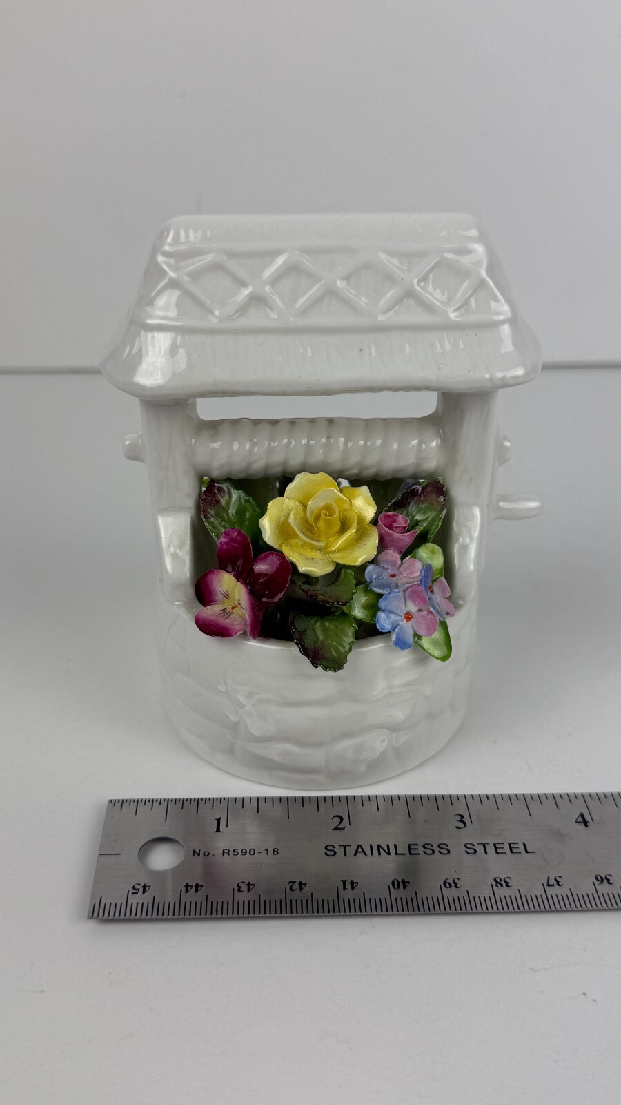 Vintage Heathcote Hall England Fine China, Wishing Well