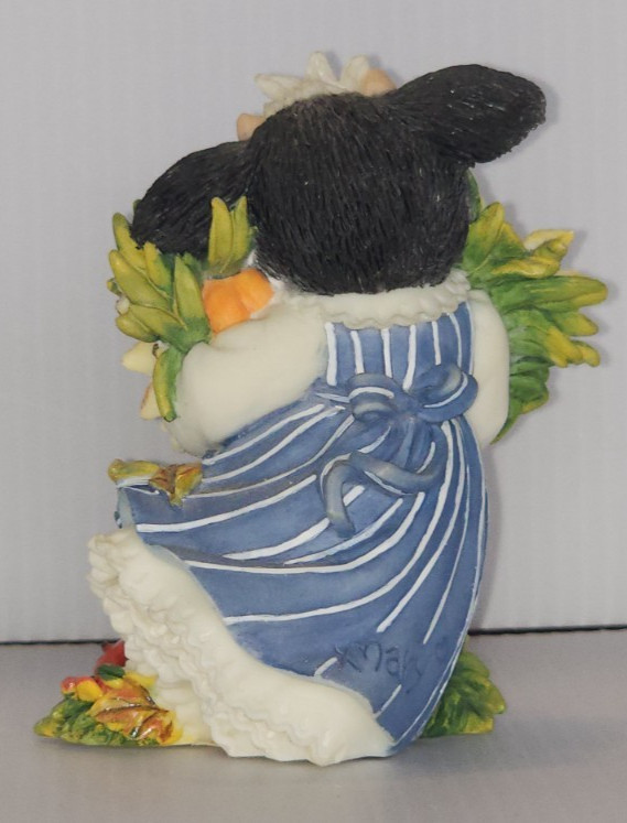 Enesco Mary’s Moo Moos A Harvest Of Friendship figurine.