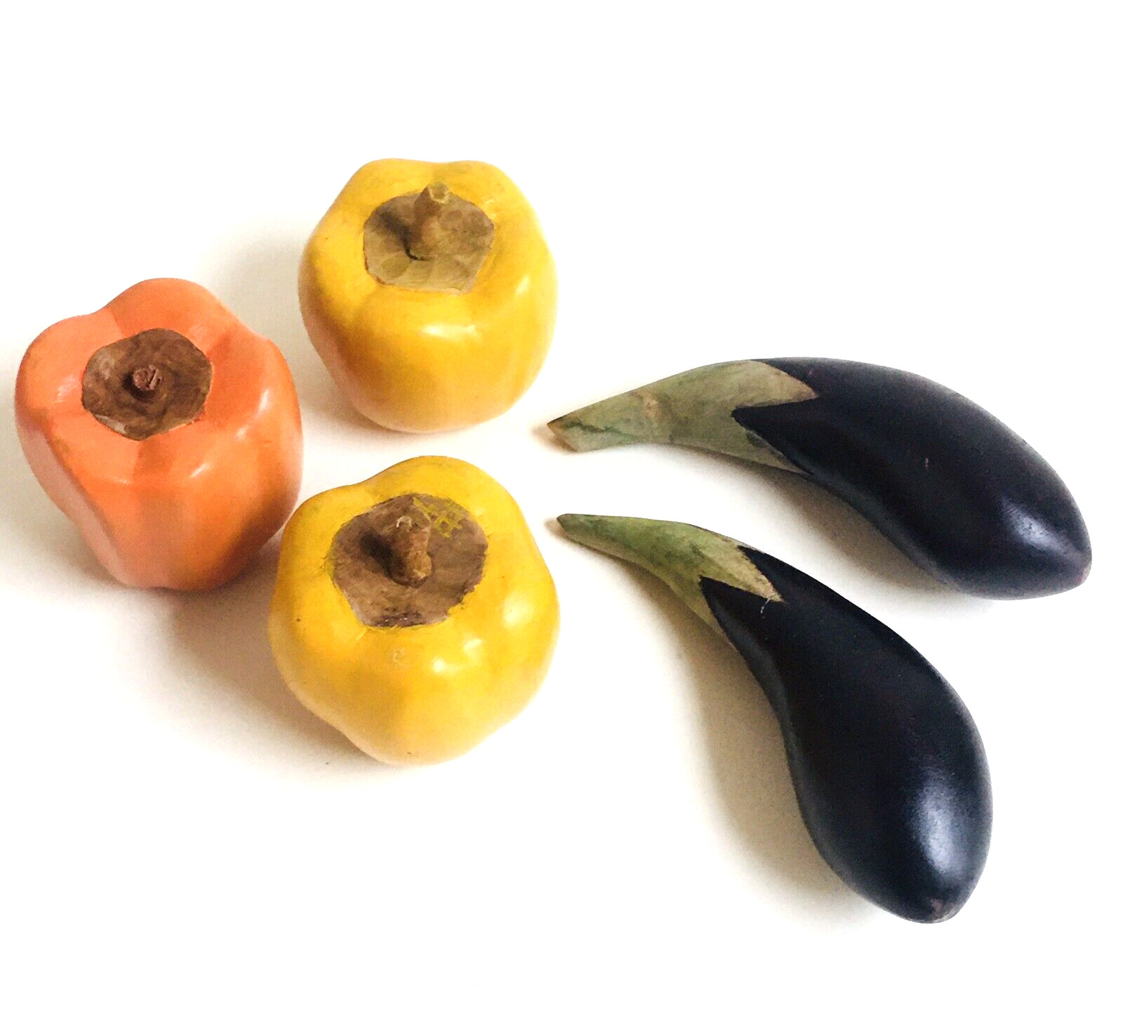 Set Of 5 Wooden Vegetable Figurines Eggplant, Bell Pepper Tabletop Decor H-238