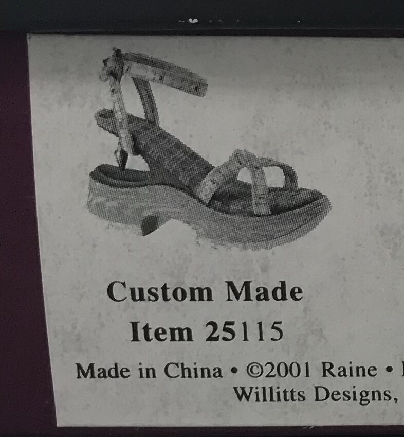 Raine Just the Right Shoe 2001 “Custom Made” Style 25115 Mint in Original Box