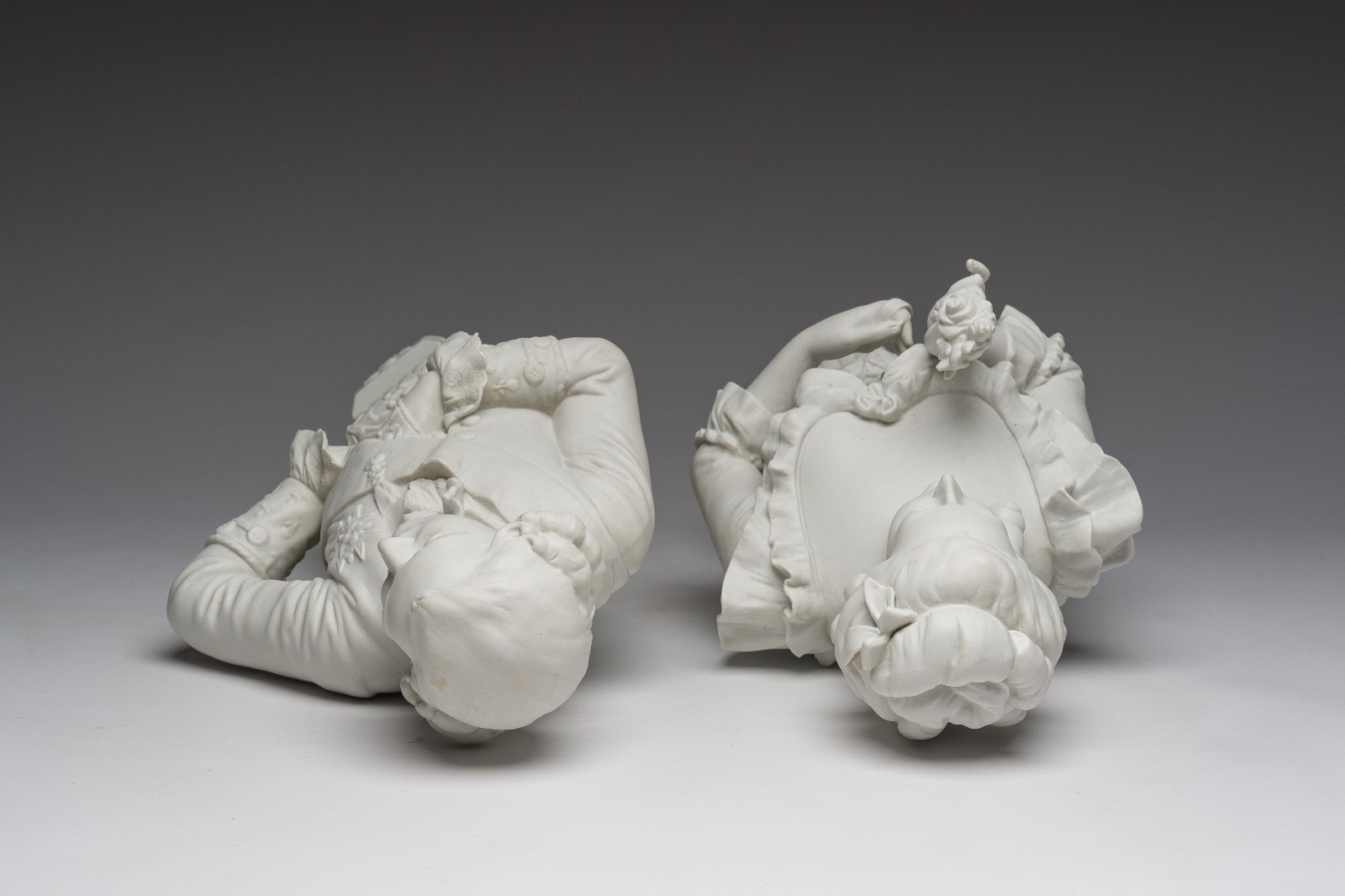 PAIR antique scheibe alsbach porcelain statue Louis XVI Marie Antoinette bust