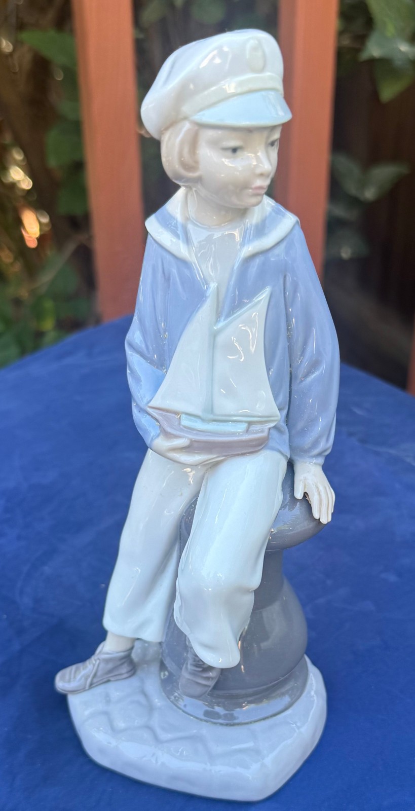 Lladro Retired Sailor #4810 Boy with Yacht Marinerito Porcelain Figurine