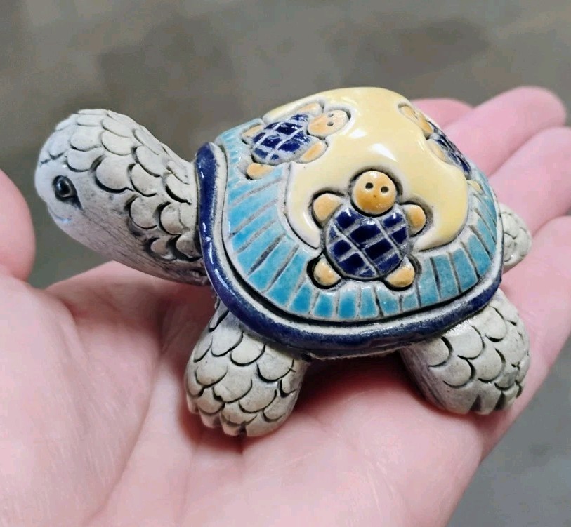 Artesenia Rinconada Hancrafted Turtle Tortoise Carved Ceramic Figurine Yellow 3″