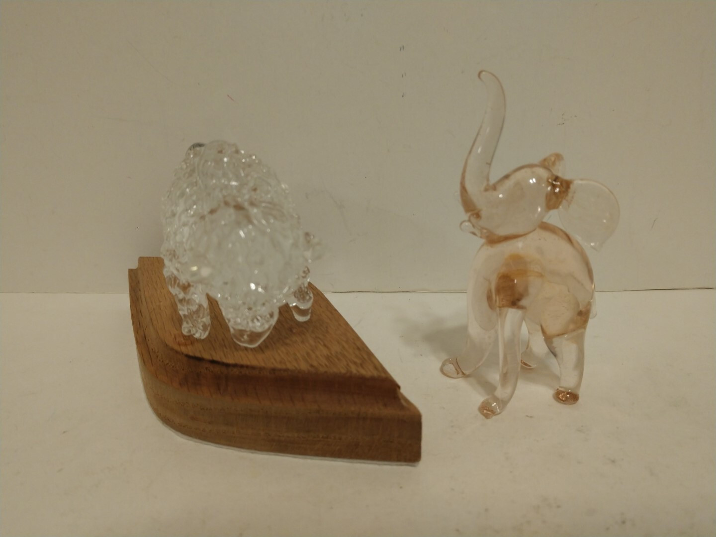 Vtg Handblown Art Glass Pink ELEPHANT & Clear BULL Figurines Lot of 2 Figures
