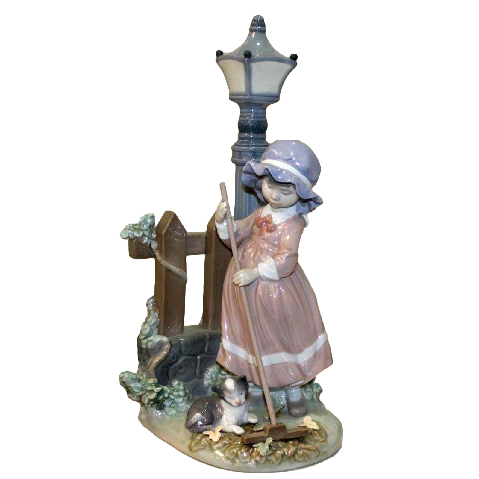 Lladro Figurine 5286 ln box Fall Clean Up