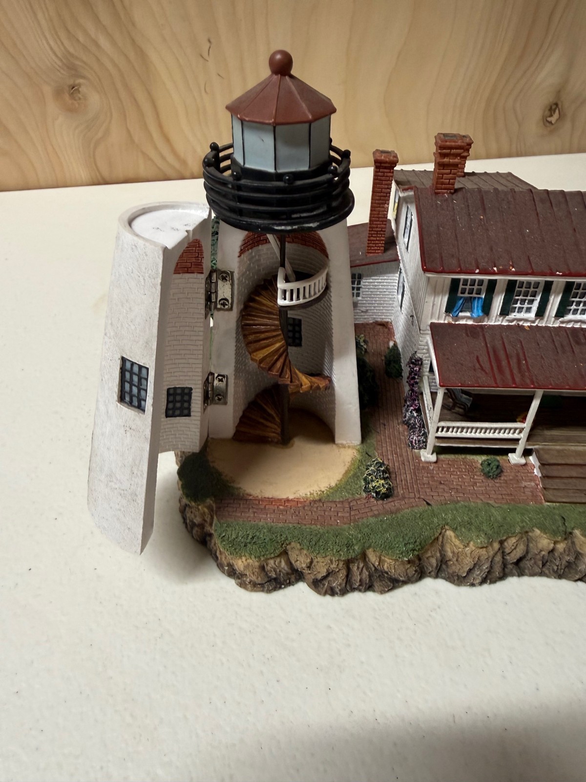 Harbour Lights 2001 Turkey Point Lighthouse Maryland # 279 Limited Editions