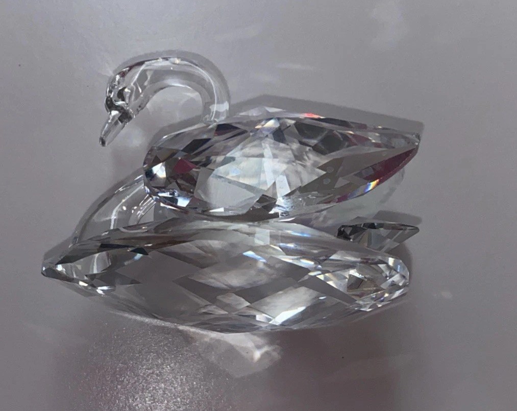 Swarovski Swan Beauties of the Lake Retired