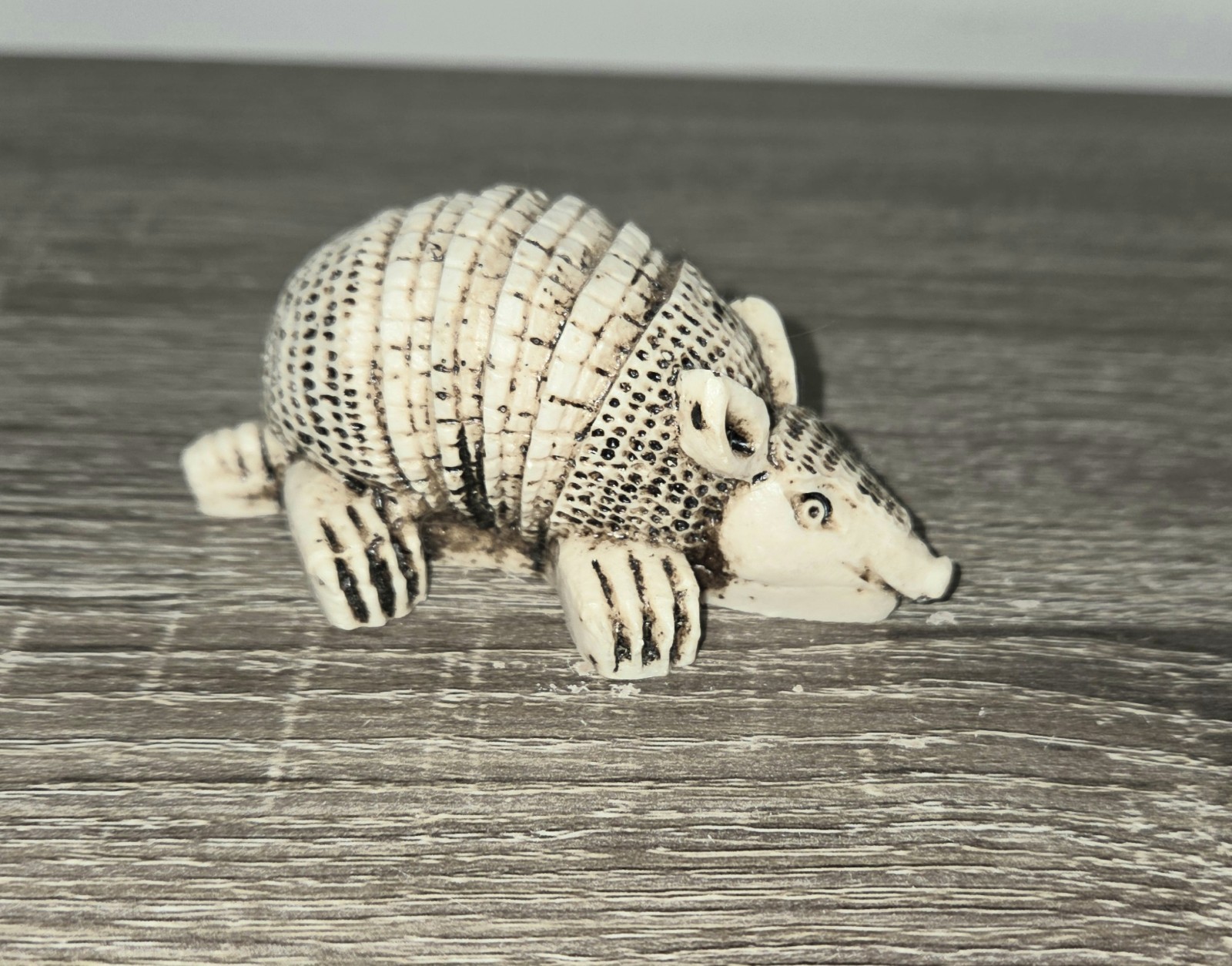 Vintage Armadillo Figurine Mexico Southwest Collectible Decor 3 1/4″