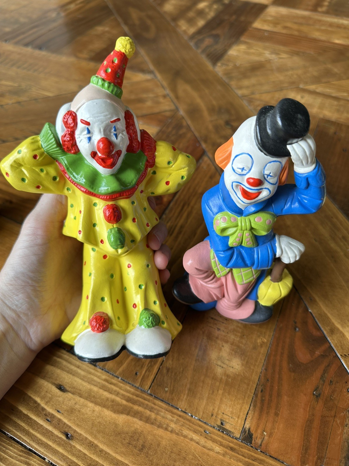 Vintage 8 piece Brinn’s Enesco Penco Clown Lot w/ bank, planter, figurines VGUC