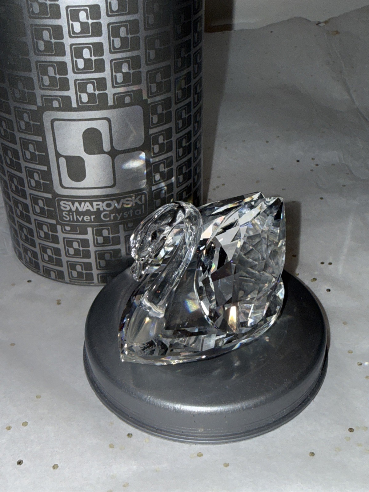 Swarovski Crystal “Beauties of the Lake” 2”x 3” Swan Figurine W/box
