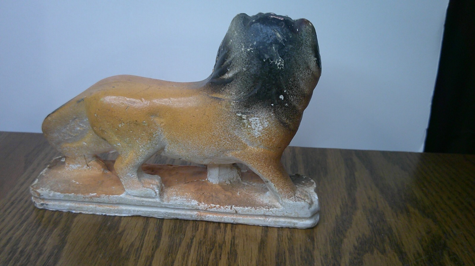 Vintage Chalkware figure MCM Carnival or Fair roaring lion figure Z111