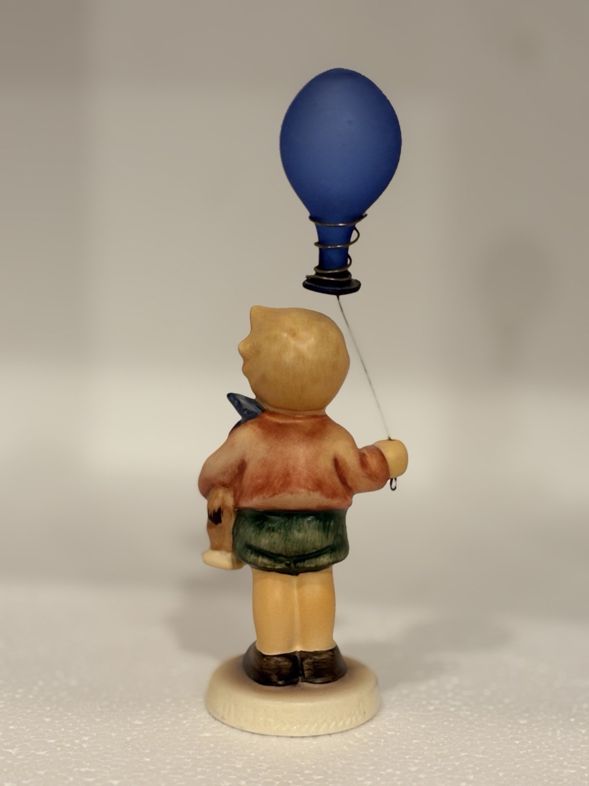 Goebel M I Hummel  Carnival Fun Blue Balloon First Issue 2003 # 2002  239E