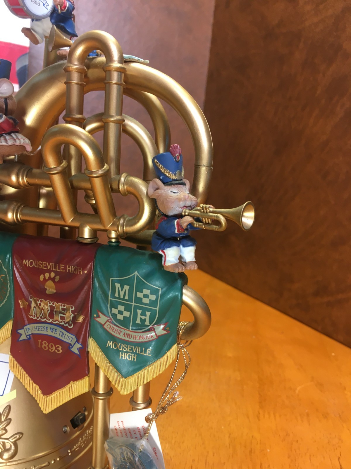 **Vintage ENESCO STRIKE UP THE BAND MUSICAL ANIMATED MICE STARS & STRIPES~VIDEO