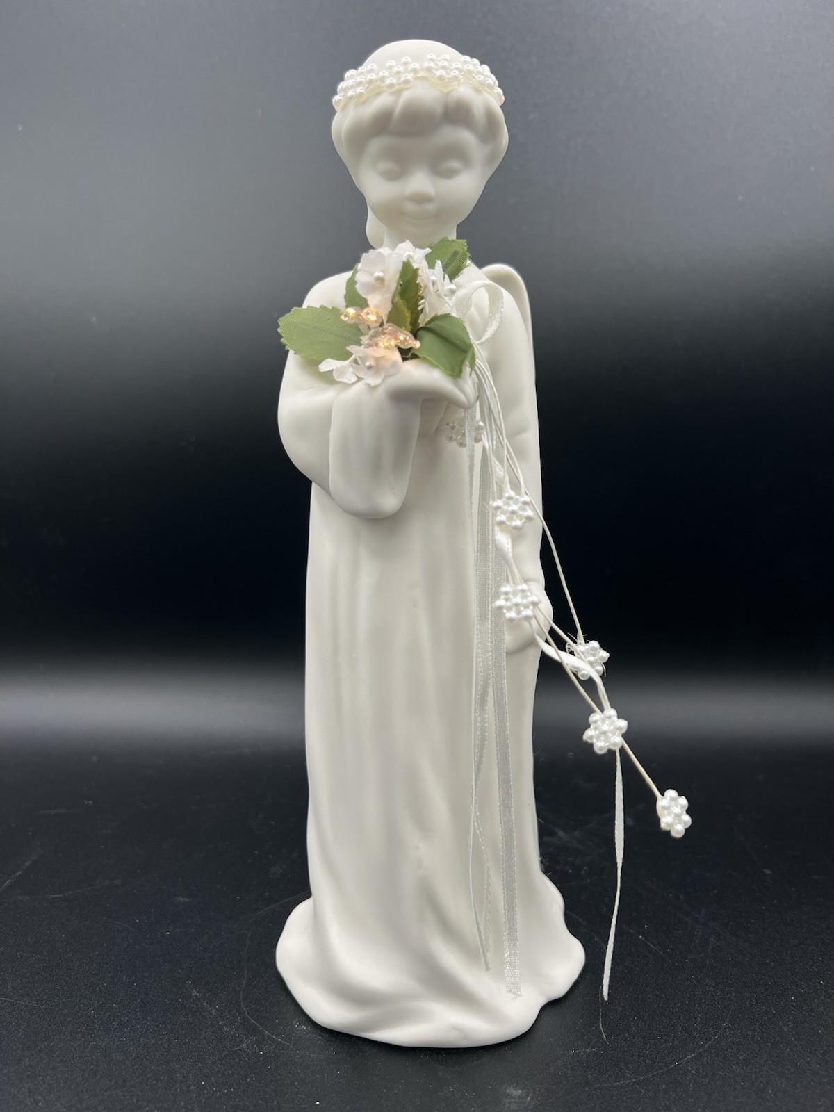 🕊️ Vintage Lighted 1990 Porcelain Bisque Angel Figurine with Pearl Bouquet