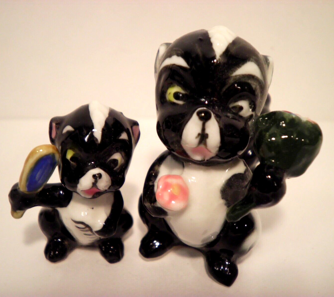 Pair Bone China Kelvins Skunks Vtg Flowers Mirror Comb Label 1 3/8- 1 7/8″ Japan