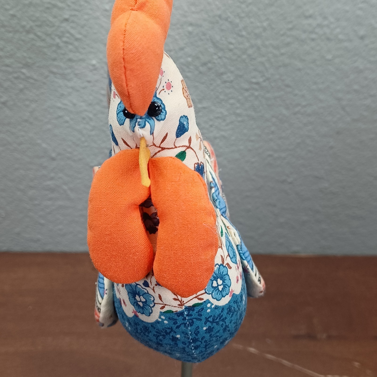 Avon Patchwork Pals Pomander Rooster & Hen on Wood Stand Farmhouse Decor 1980s