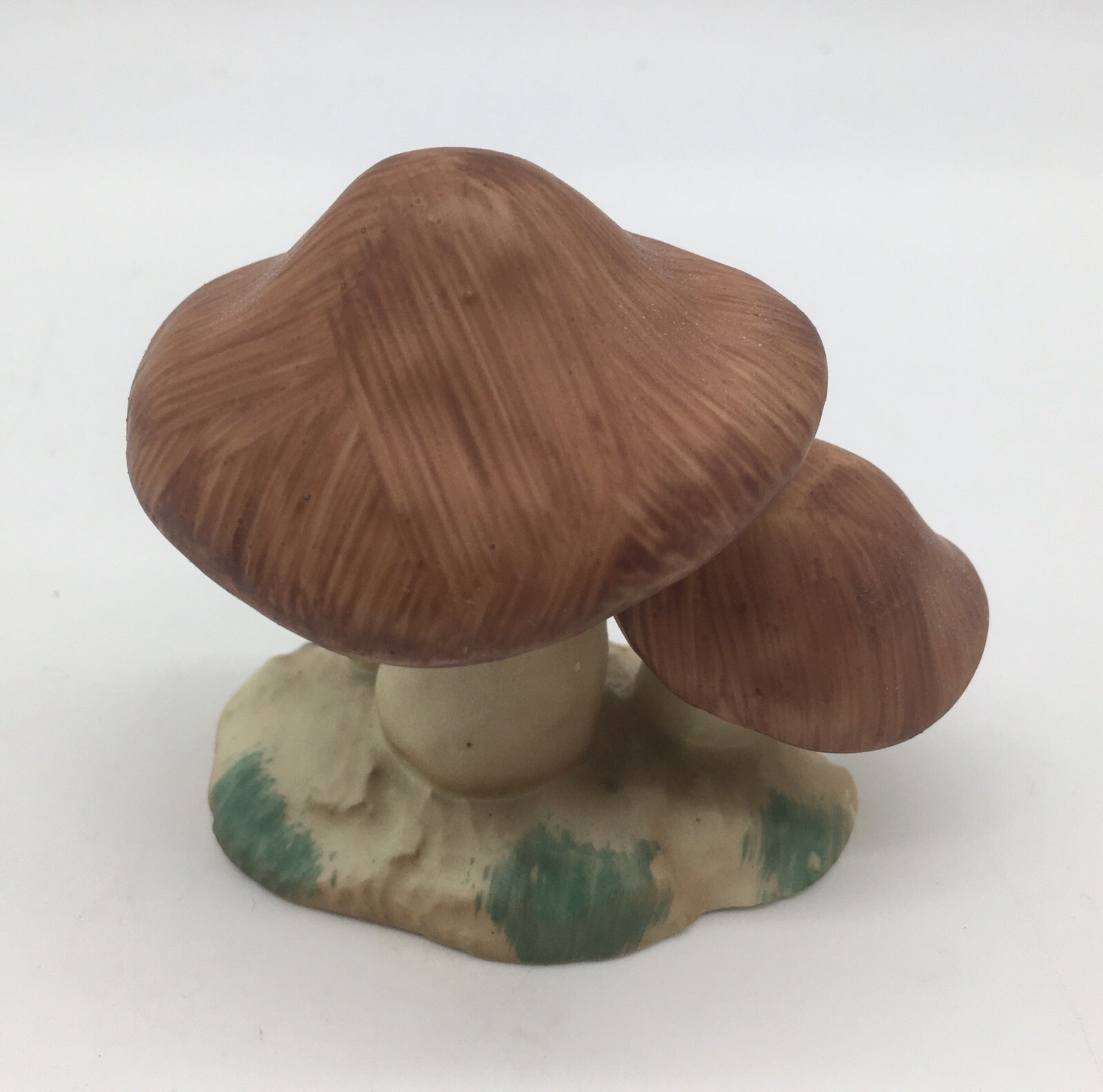 Vintage Lefton 3 Mushroom Ceramic Figurine Made in Japan 2″