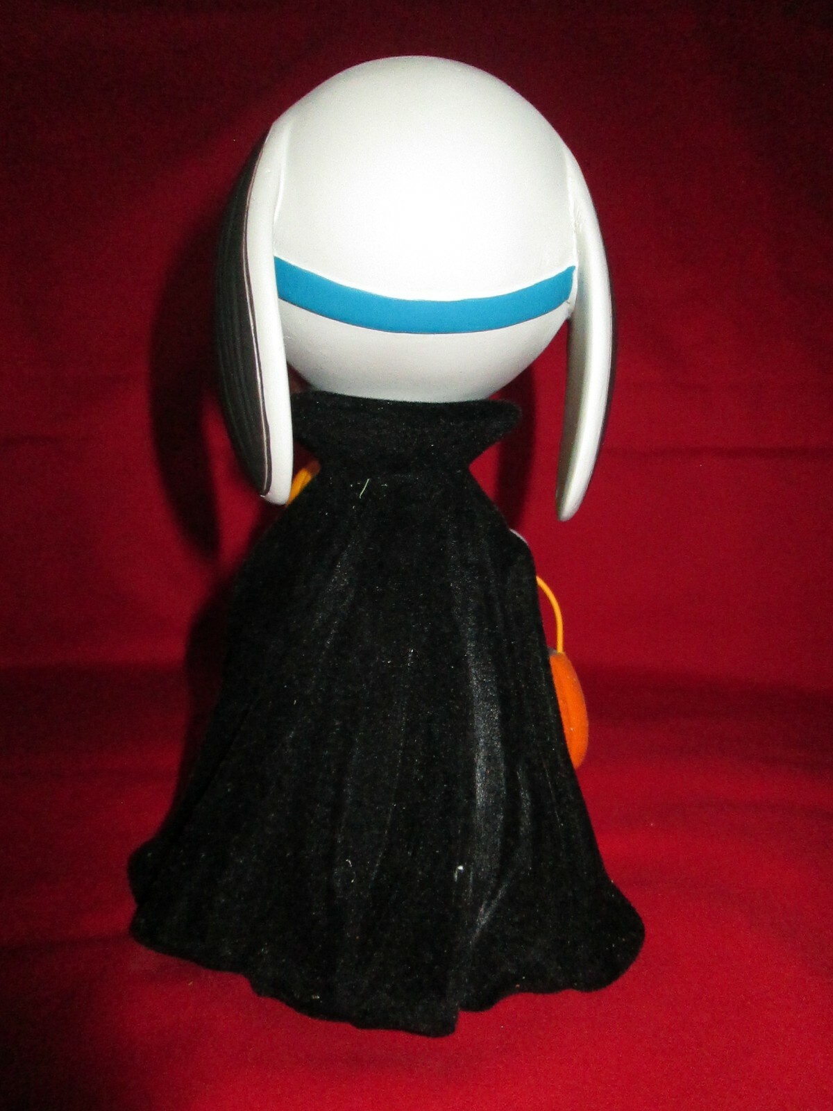 Unique 6 1/2″ Peanuts Gang Snoopy Halloween Costume Hallmark Figurine Masked New